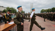 "В десантники пошел по зову души". Около 600 новобранцев принесли присягу в Витебске