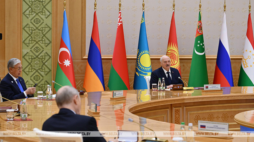 Lukashenko reflects on 35 years of CIS history