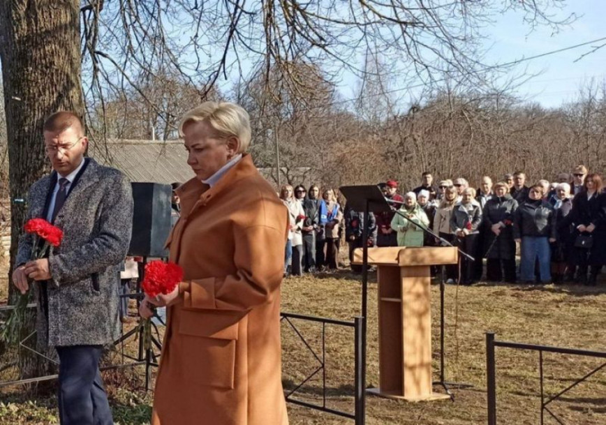 Митинг, посвящённый Дню памяти жертв Хатынской трагедии, прошел в деревне Белое Ушачского района