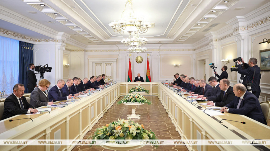 Лукашэнка аб перспектывах Віцебскай вобласці: неабходны пакрокавы антыкрызісны план